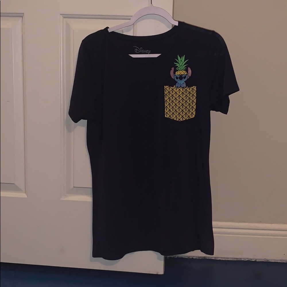 Disney tee NEVER WORN no tags